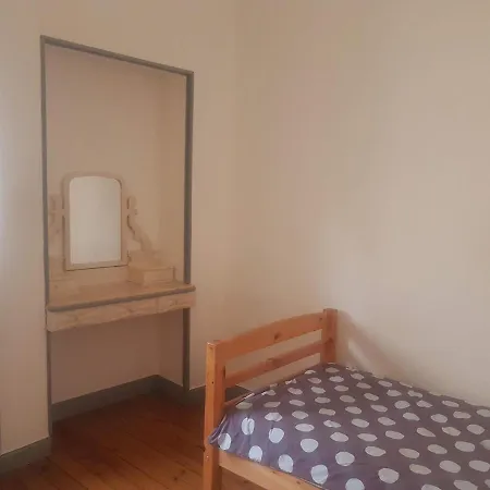 בית אירוח Au Centre Ville נים